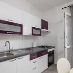 Babic Apartamento Milna (Brac)